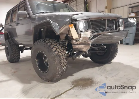 1988 Jeep Cherokee Limited z USA, uszkodzony, nr VIN 1JCMT7897JT219024